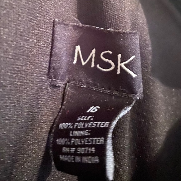 Pleated Skirt - Picture 4 of 4